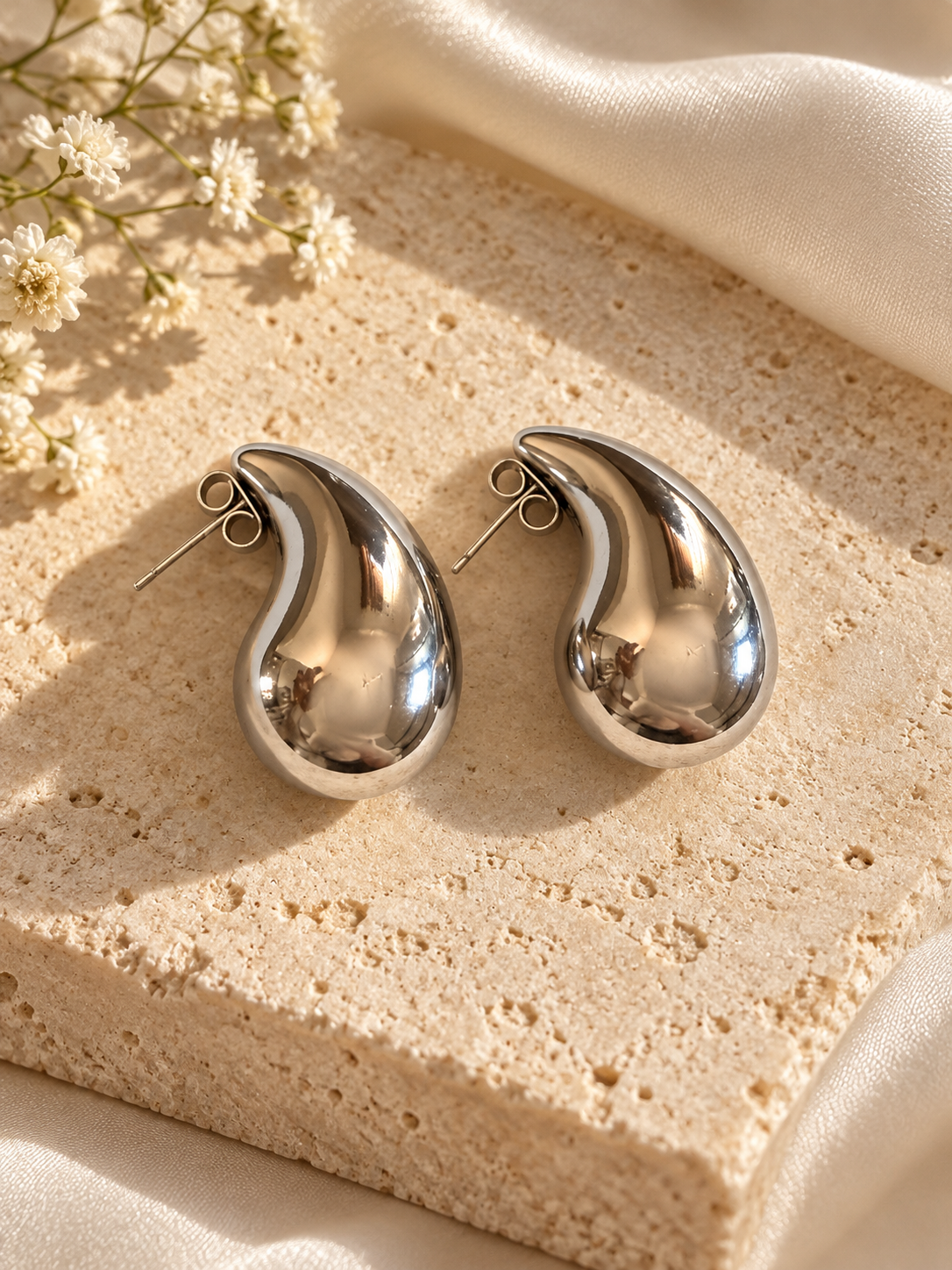 Ασημί Σκουλαρίκια Sculptural Drop