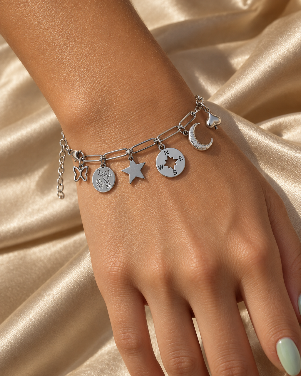Ασημί Βραχιόλι Lucky Symbols